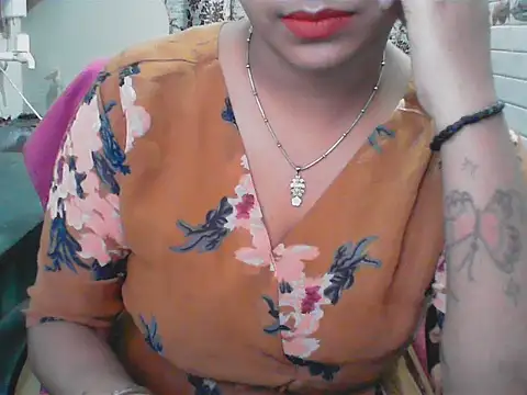 LovingPihu online show from June 2026 05:20:02 AM