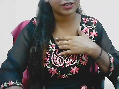 LovingPihu online show from July 2026 05:24:01 AM