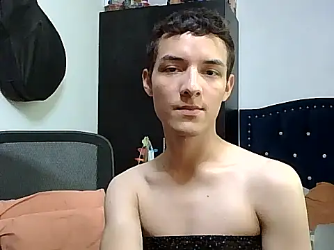 Snapshot of andys_26 chatting on April 2026 07:07:02 PM andys 26 online show from April 2026 07:07:02 PM