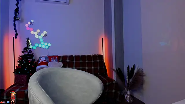 Snapshot of victorias_world chatting on December 2024 10:24:02 PM victorias world online show from December 2024 10:24:02 PM