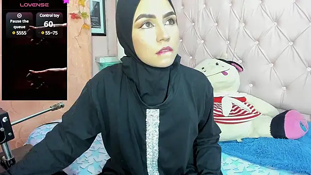 Snapshot of DarshaKhemu chatting on January 2025 08:37:01 PM DarshaKhemu online show from January 2025 08:37:01 PM