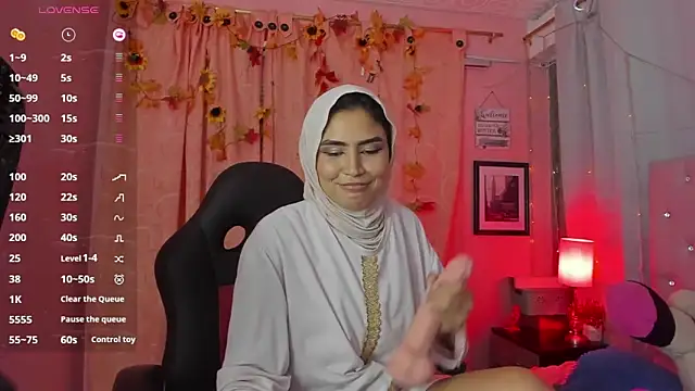 Snapshot of DarshaKhemu chatting on March 2025 11:42:01 PM DarshaKhemu online show from March 2025 11:42:01 PM