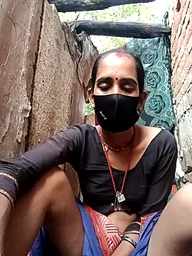 Snapshot of Mohni_Das chatting on July 2026 01:13:01 AM Mohni Das online show from July 2026 01:13:01 AM