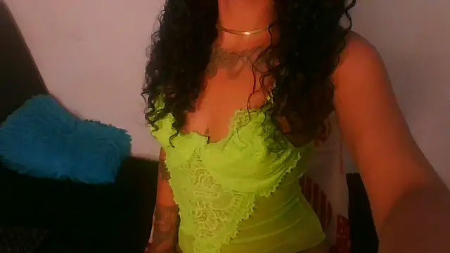 Snapshot of samay_cole chatting on June 2026 05:10:01 AM samay cole online show from June 2026 05:10:01 AM