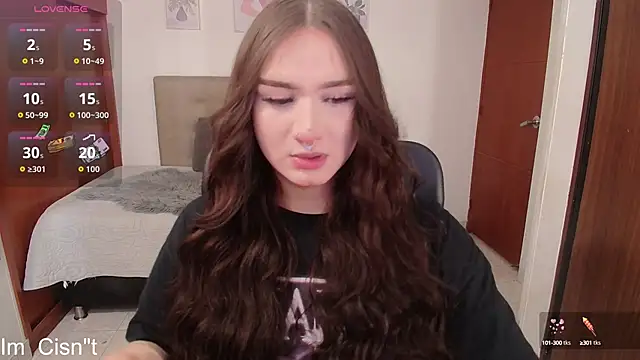 Miley Baker online show from September 2025 01:46:01 PM