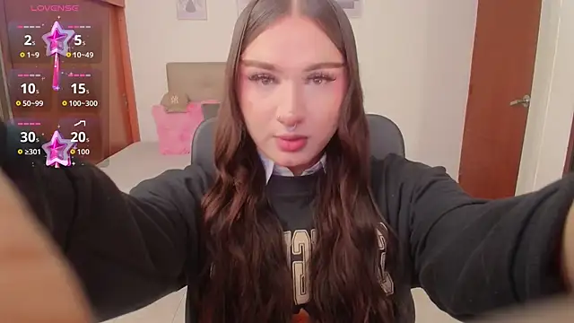 Miley Baker online show from October 2025 02:40:02 PM