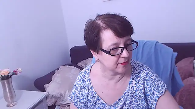 Snapshot of ChristaRose chatting on January 2025 06:33:01 AM ChristaRose online show from January 2025 06:33:01 AM