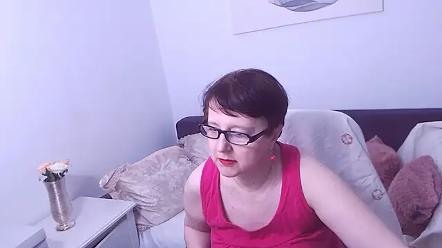 Snapshot of ChristaRose chatting on September 2025 06:33:02 PM ChristaRose online show from September 2025 06:33:02 PM