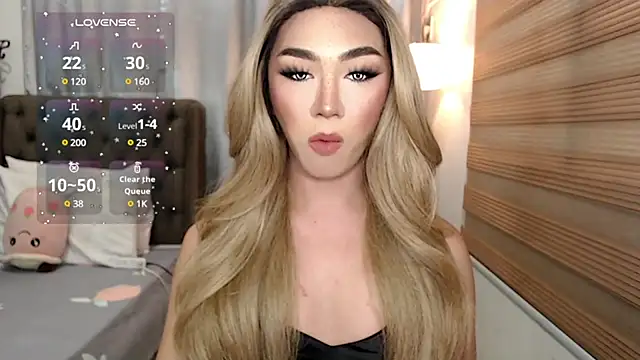 Snapshot of Local_Hoelyx chatting on December 2024 05:37:01 AM Local Hoelyx online show from December 2024 05:37:01 AM