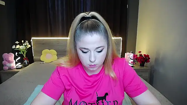 Snapshot of JessikaDaniel chatting on November 2025 07:35:02 AM JessikaDaniel online show from November 2025 07:35:02 AM