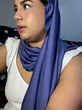 Snapshot of Maryam_yamal chatting on January 2025 11:32:01 PM Maryam yamal online show from January 2025 11:32:01 PM