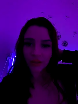 Yosipaez online show from October 2025 04:44:01 AM