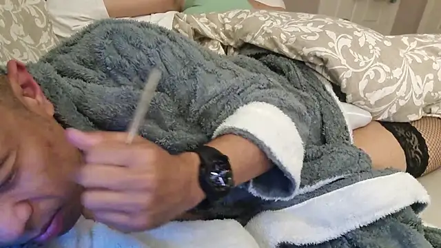 AmateurGuy23 online show from October 2025 04:57:01 PM