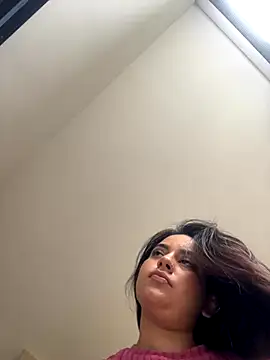 susy angel online show from December 2025 07:18:01 PM