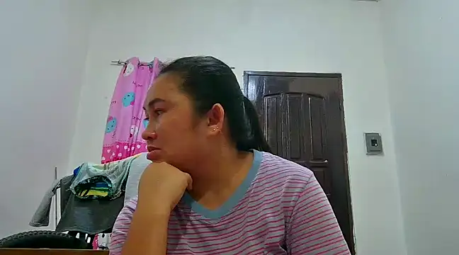 Snapshot of LalaiAsian chatting on December 2024 07:29:02 PM LalaiAsian online show from December 2024 07:29:02 PM