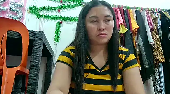 Snapshot of LalaiAsian chatting on January 2025 06:20:02 PM LalaiAsian online show from January 2025 06:20:02 PM