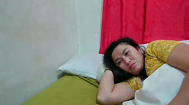 Snapshot of LalaiAsian chatting on February 2025 06:44:01 PM LalaiAsian online show from February 2025 06:44:01 PM