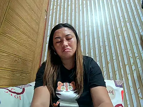 LalaiAsian online show from April 2026 12:46:02 AM