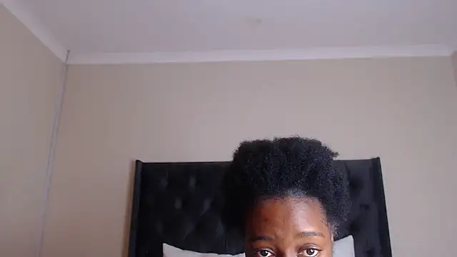 Snapshot of Sexynaughty_Gal chatting on March 2025 12:36:02 AM Sexynaughty Gal online show from March 2025 12:36:02 AM