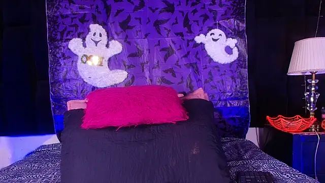 shelsyloreds online show from October 2025 12:16:01 PM