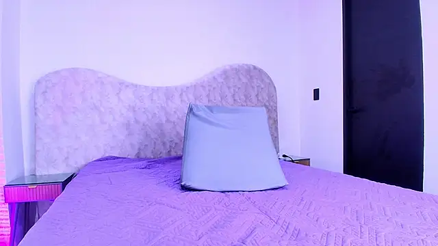 shelsyloreds online show from November 2025 11:54:02 AM