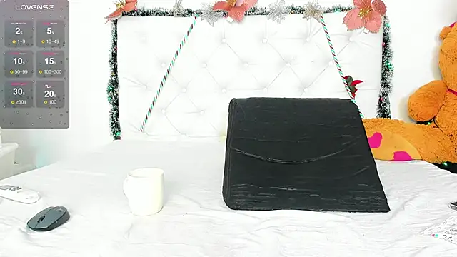 Sharon smiith online show from December 2024 09:39:02 AM