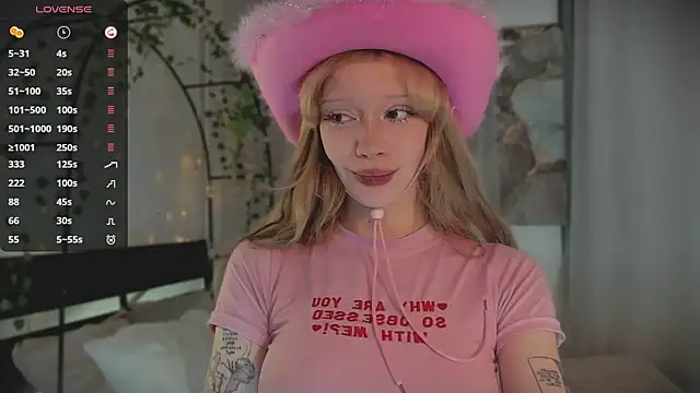 Snapshot of boobsybootie chatting on June 2026 08:29:02 PM boobsybootie online show from June 2026 08:29:02 PM
