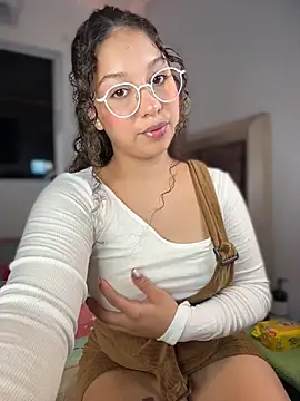 Shara dreams online show from December 2025 11:34:02 PM