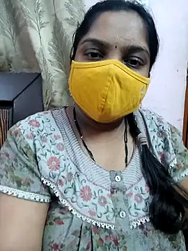 Snapshot of lovely-latha chatting on February 2025 06:40:01 PM lovely-latha online show from February 2025 06:40:01 PM