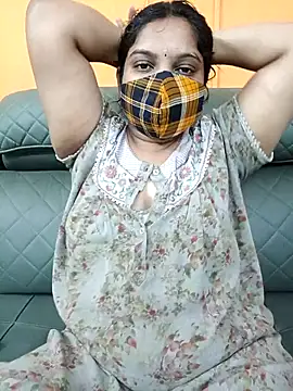 Snapshot of lovely-latha chatting on October 2025 05:38:02 AM lovely-latha online show from October 2025 05:38:02 AM