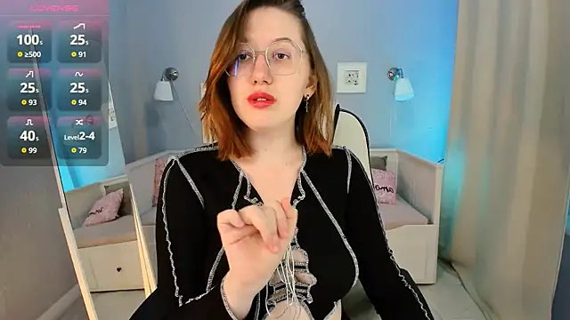 Snapshot of Charmy_Gracy chatting on October 2025 11:20:02 AM Charmy Gracy online show from October 2025 11:20:02 AM