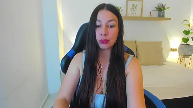 Snapshot of bella_99_ chatting on June 2026 11:34:01 AM bella 99 online show from June 2026 11:34:01 AM