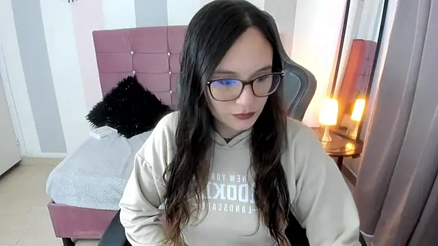 Snapshot of Wanda_sg chatting on November 2025 06:06:02 PM Wanda sg online show from November 2025 06:06:02 PM