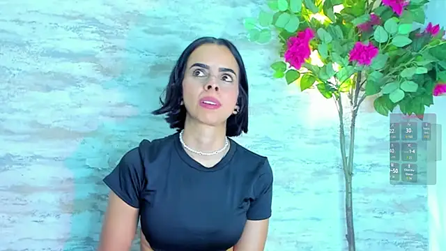 Amelia Myers online show from October 2025 07:45:01 PM