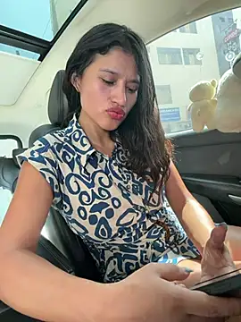 sexi noemi online show from April 2026 06:43:01 PM