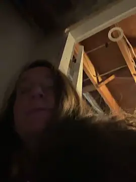 Mini And The Bear online show from March 2026 04:40:02 PM