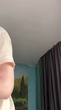 NinaVI online show from December 2024 05:57:01 PM