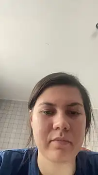 NinaVI online show from November 2025 05:18:02 AM