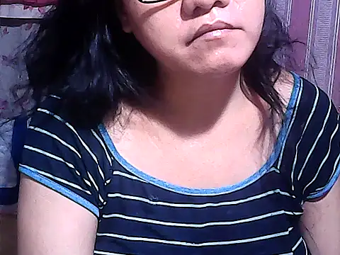 sweetsosie18 online show from November 2025 06:28:02 PM