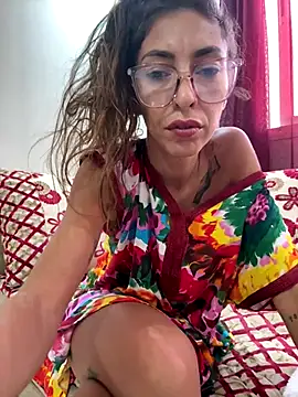 amanilouve online show from September 2025 11:42:01 AM