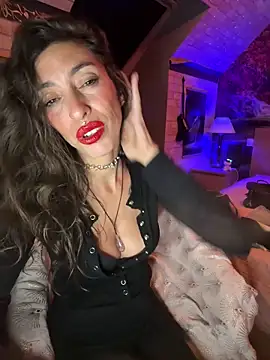 amanilouve online show from March 2026 12:06:01 AM