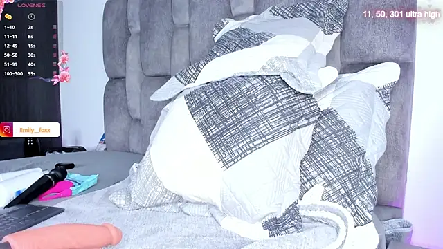 emily fox1 online show from April 2026 11:05:01 AM