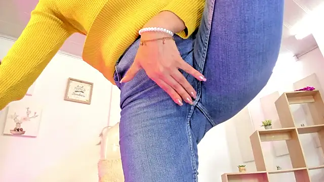 Antonnella 3 online show from March 2025 06:37:02 PM