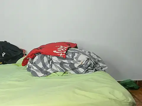 klausvan22 online show from February 2026 06:18:02 AM