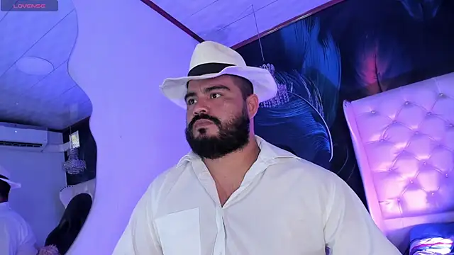 MichaelBear  online show from January 2025 12:30:01 PM