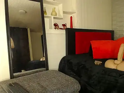 Miss ellien online show from November 2025 03:07:01 AM