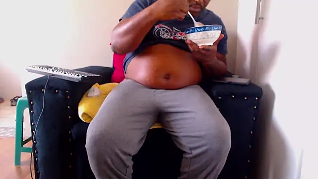 zuluboyxx online show from April 2026 06:52:01 AM