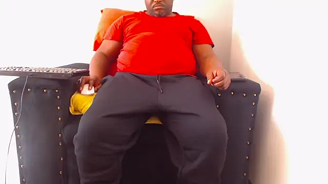 Snapshot of zuluboyxx chatting on June 2026 08:55:02 AM zuluboyxx online show from June 2026 08:55:02 AM