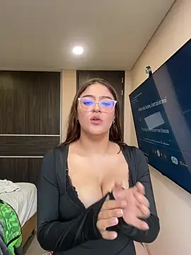 Snapshot of Juliana_News chatting on December 2024 10:15:02 PM Juliana News online show from December 2024 10:15:02 PM