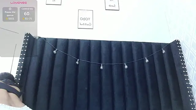 Snapshot of colombiamommy chatting on February 2025 12:56:01 PM colombiamommy online show from February 2025 12:56:01 PM